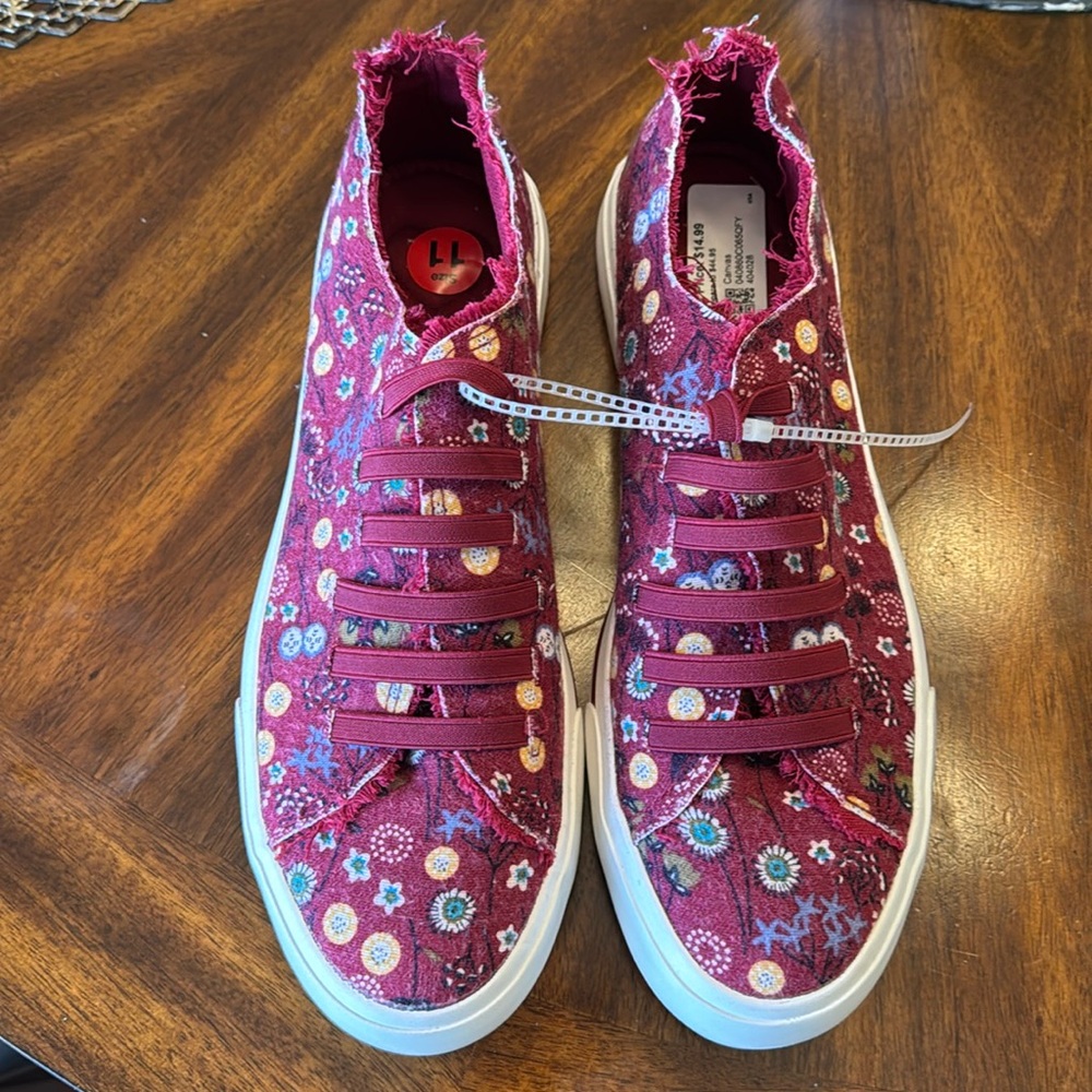 Vintage style sneakers  (Reduced)